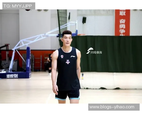 上海久事与山东男篮激战正酣谁能在这场对决中笑到最后