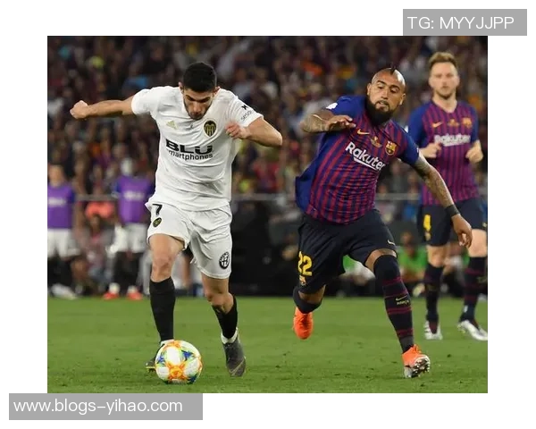 士j亭与瓦伦西亚的激烈对决揭示了足球战术的深层次博弈与精彩瞬间