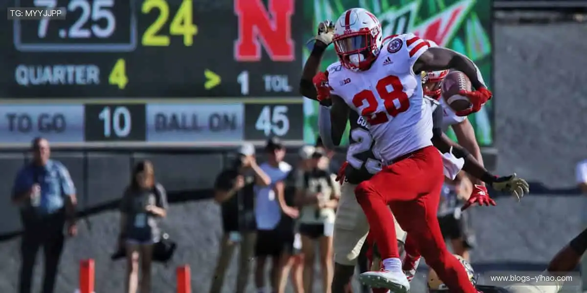 🎉 观赛互动，赢取限量版周边不是梦！🎁